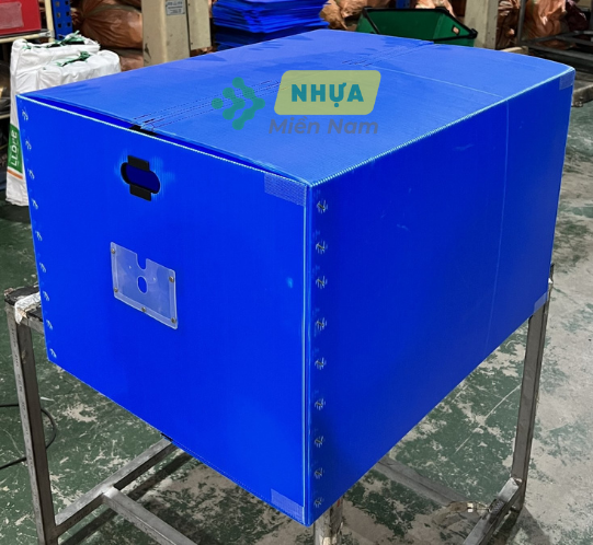 Thùng nhựa Danpla AB001